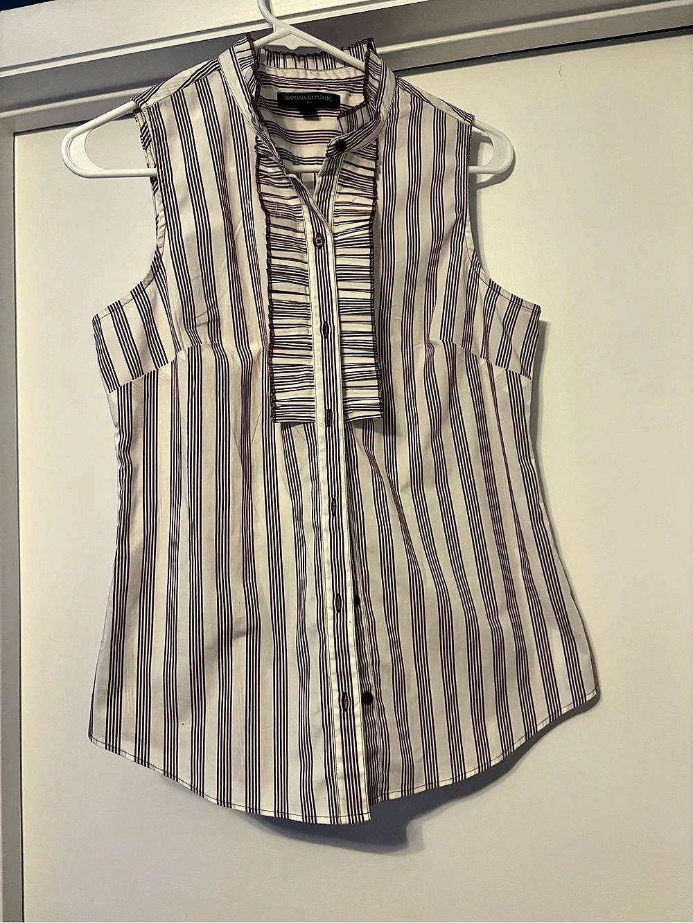 Banana Republic Striped Ruffle Blouse in White & Purple Size 2